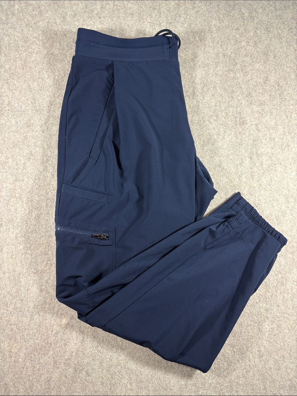 Athleta Women’s Venture Pant Navy Blue 8P Petite EUC Cargo Jogger